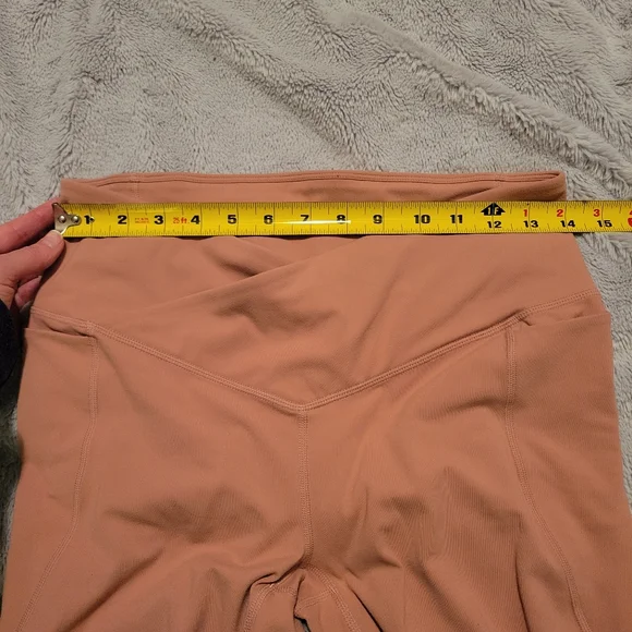 Fabletics HW Crossover Pure Luxe Leggings - Picture 7 of 7